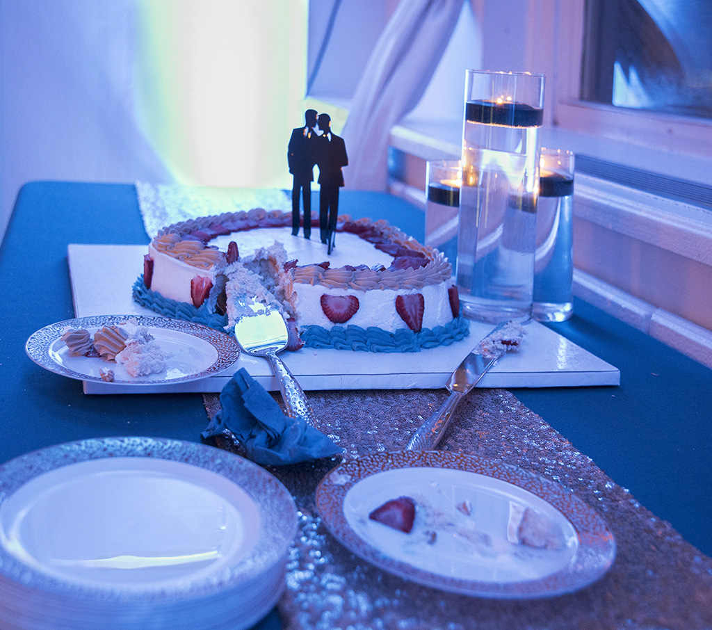 Wedding Details. Wedding Cake. Photo by Alina Oswald.