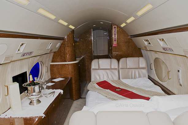 Luxury aircraft Meng Xiang Tian Xia photoshoot