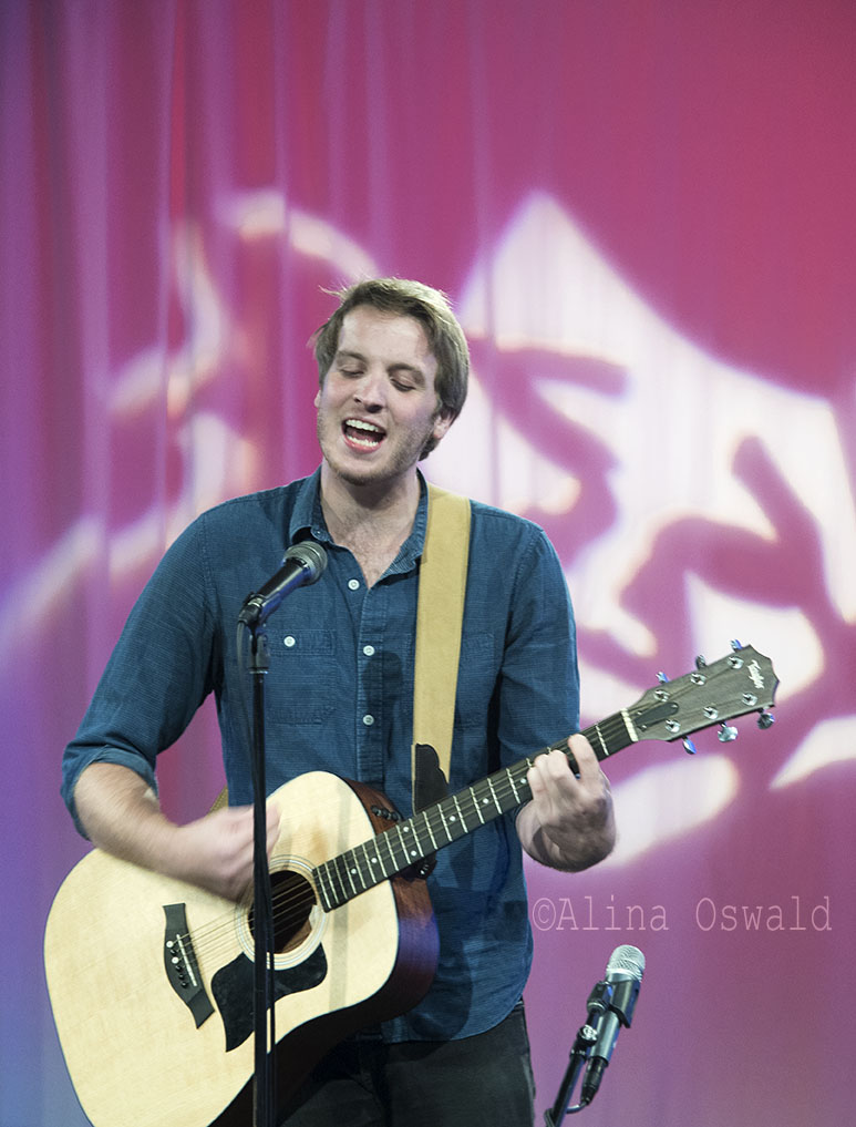 Cody Bondra performing at MNN. Photo by Alina Oswald.