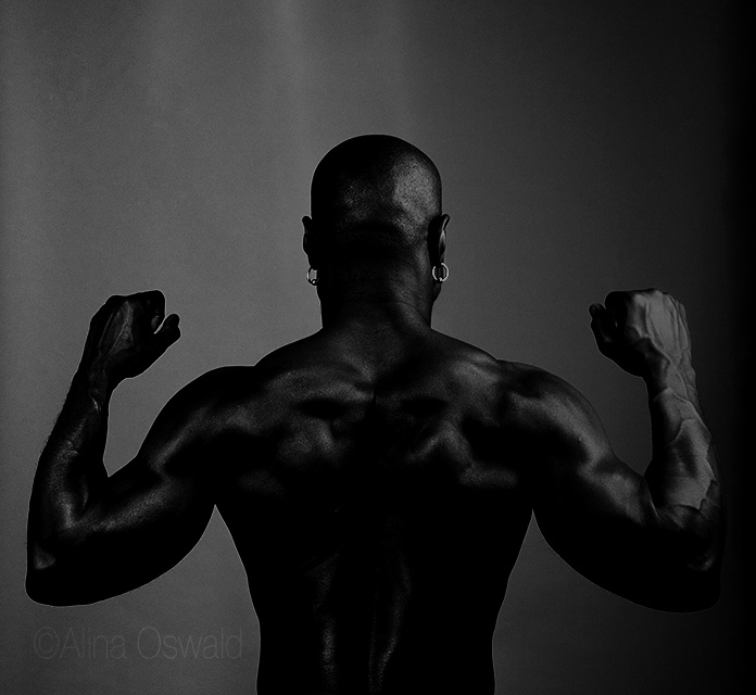 Fitness portraits in black and white. ©Alina Oswald. All Rights Reserved.
