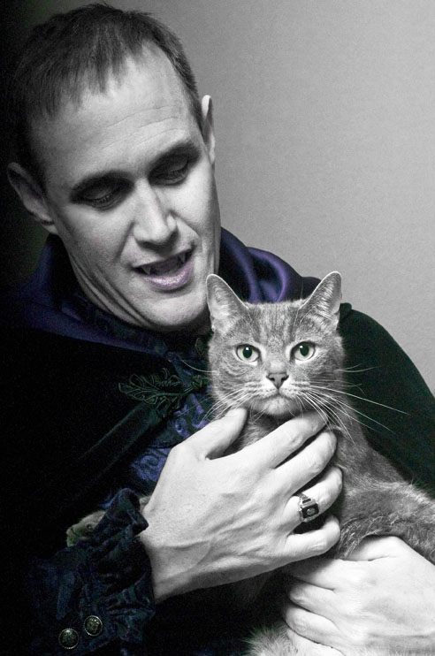 Fangs. Vampire photography by Alina Oswald.