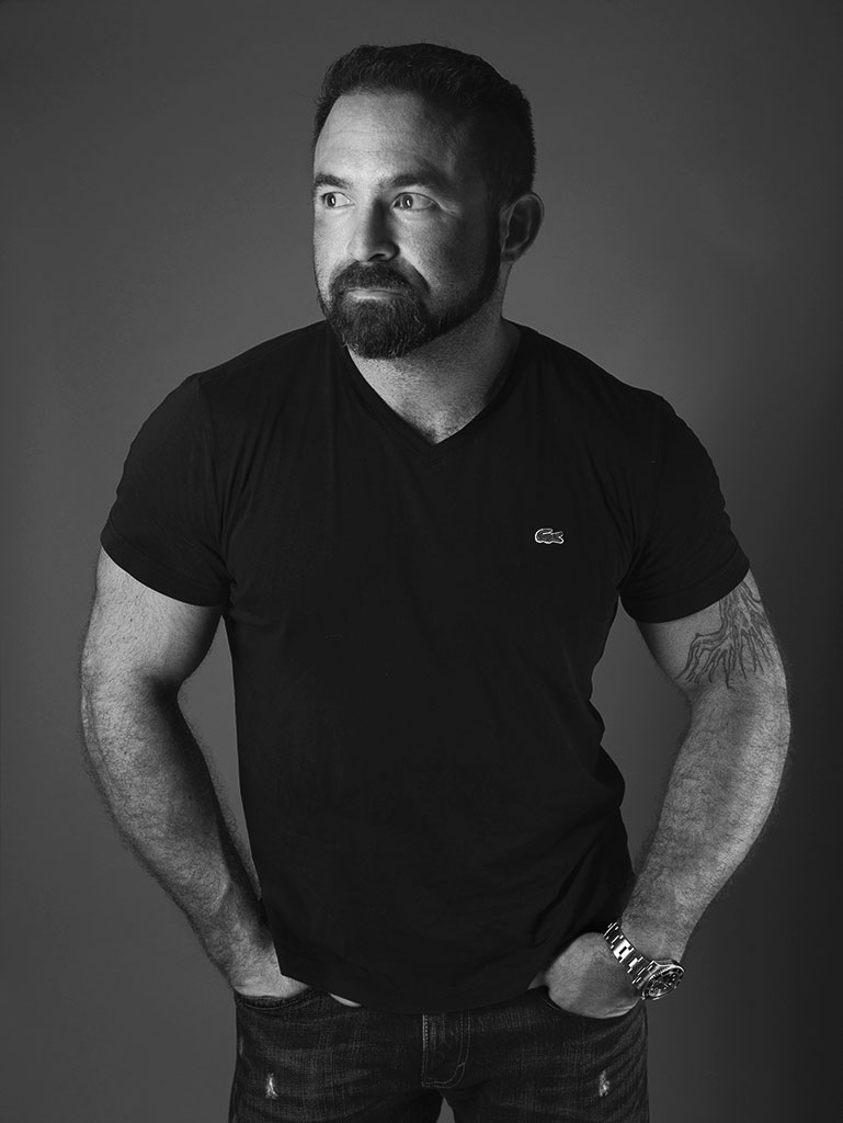 Photographing Men - studio portraits in black and white. ©Alina Oswald.