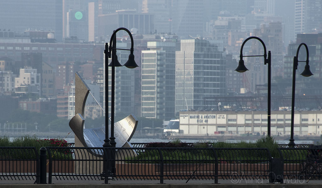 Midtown Manhattan and the Pier. Photo by Alina Oswald.