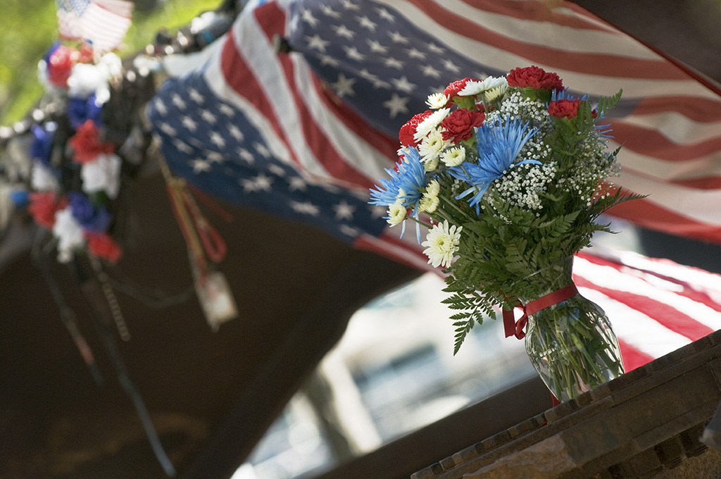 September 11 morning ceremonies on Jersey City waterfront. ©2010 by Alina Oswald. All Rights Reserved.