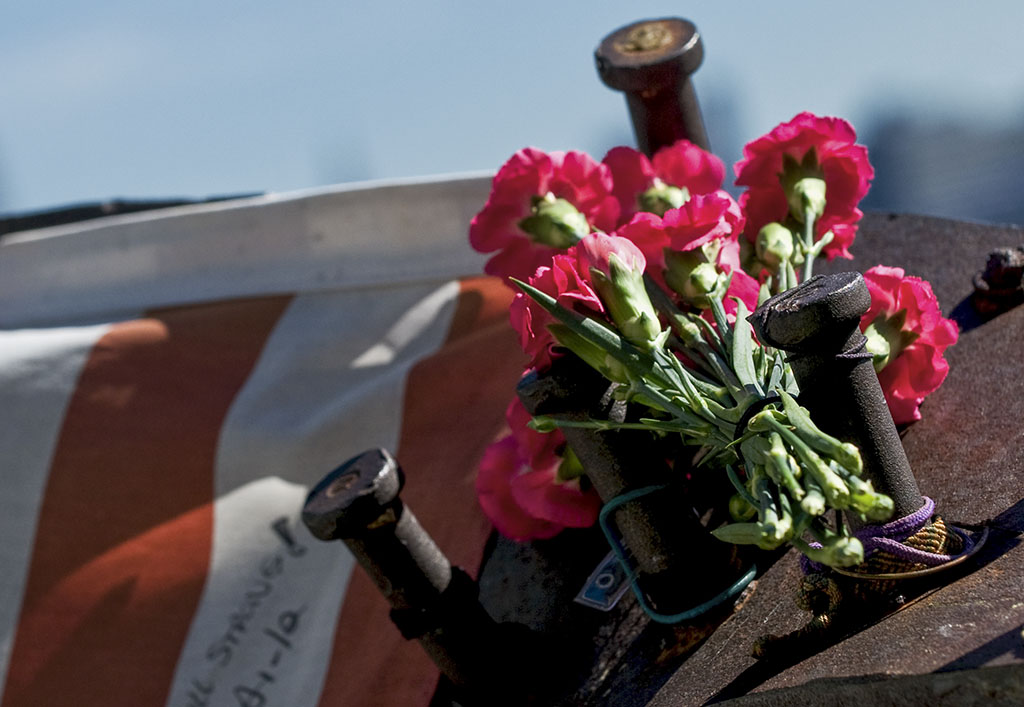 9/11 morning ceremonies in Jersey City. Details. ©Alina Oswald.
