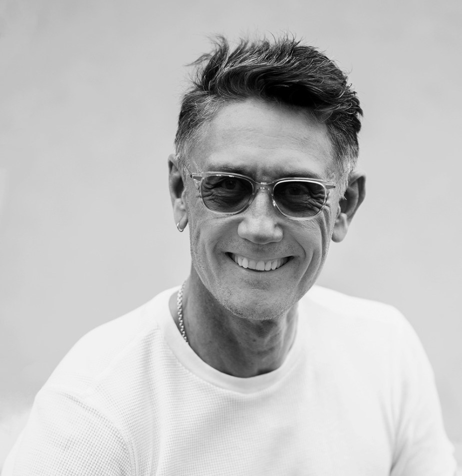 Author Hans M. Hirschi photographed by Alina Oswald. 