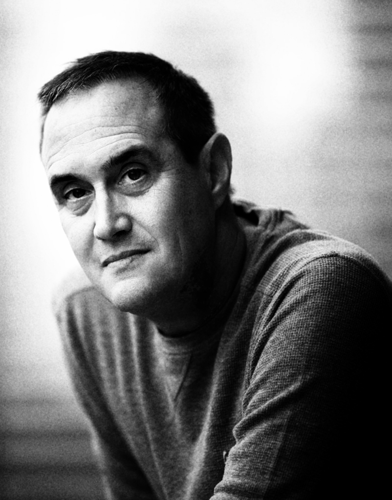 Photographing Men. B&W portrait by Alina Oswald.