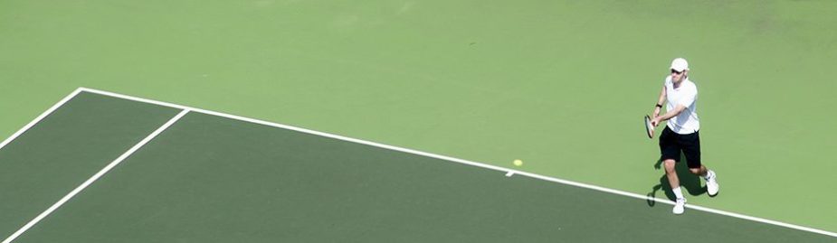 Life during covid19 - playing tennis on a sunny afternoon. ©Alina Oswald.