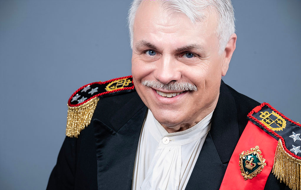 Award-winning filmmaker and activist Wolfgang Busch photographed and interviewed for the Pride 2022 issue of A&U Magazine. ©Alina Oswald.