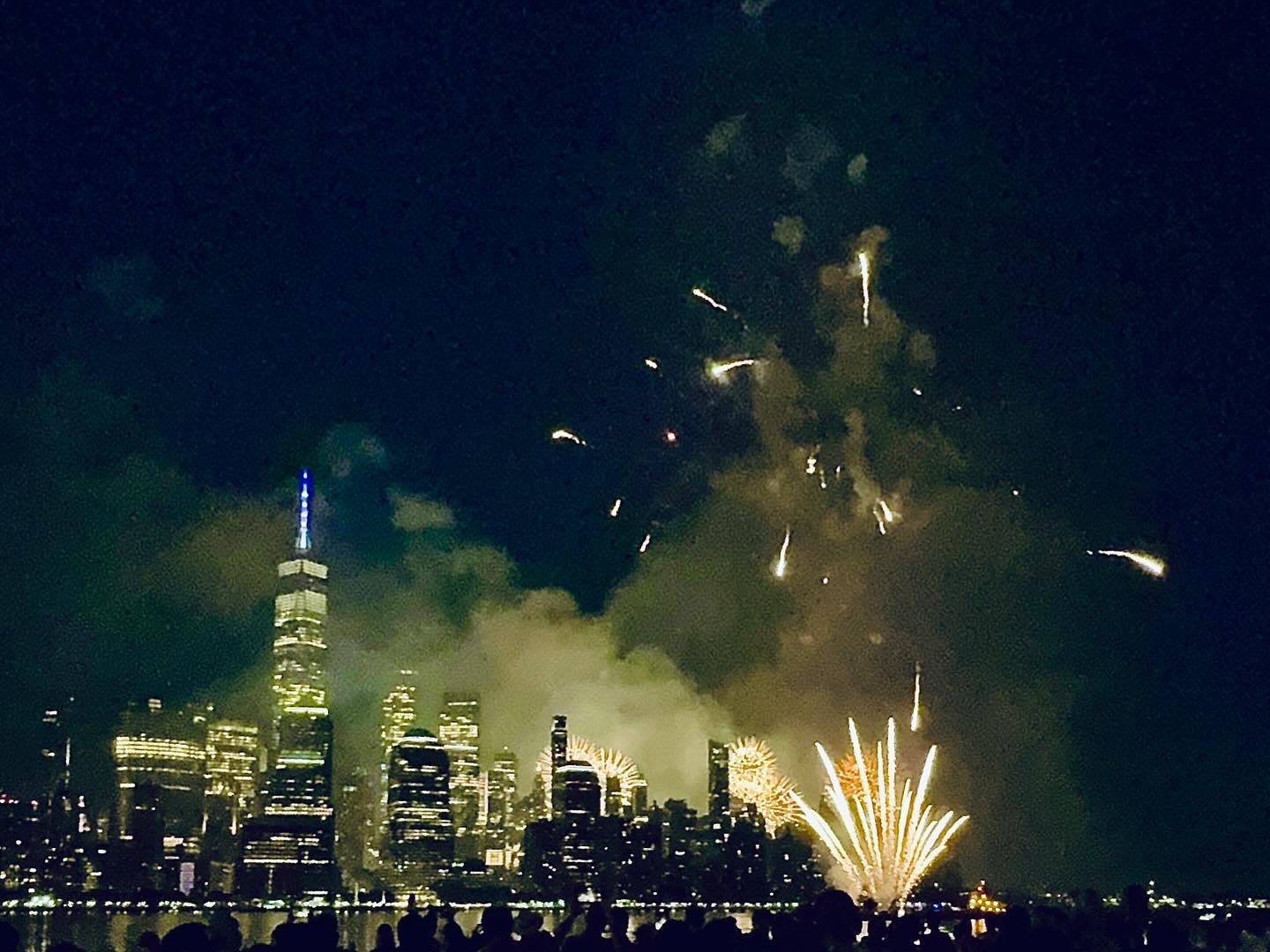 NYC July 4th 2025 Fireworks. #shotoniphone ©Alina Oswald.