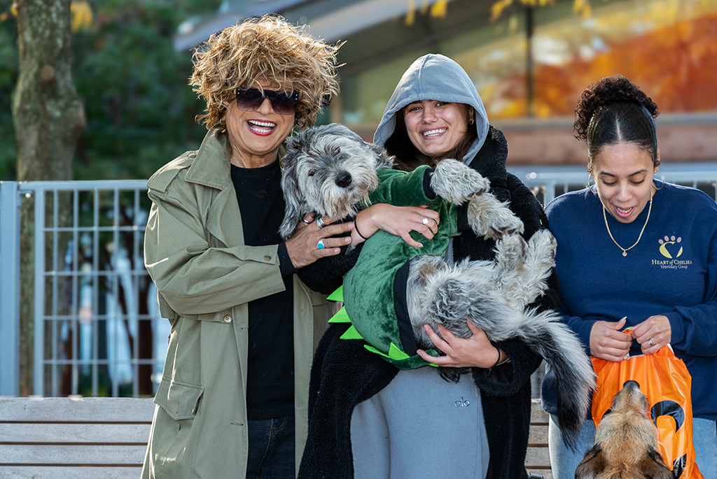Ron B takes her MNN award-winning show, No Boundaries Up Close and Personal on location to cover this year's 2025 Dog Halloween Costume Contest. Photos ©Alina Oswald.